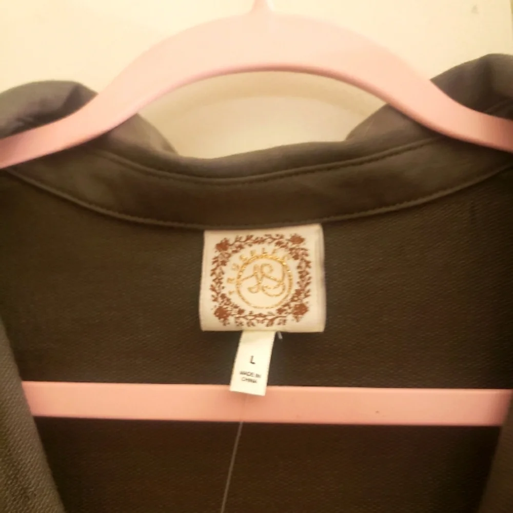 New w/o tags top - Picture 2 of 8